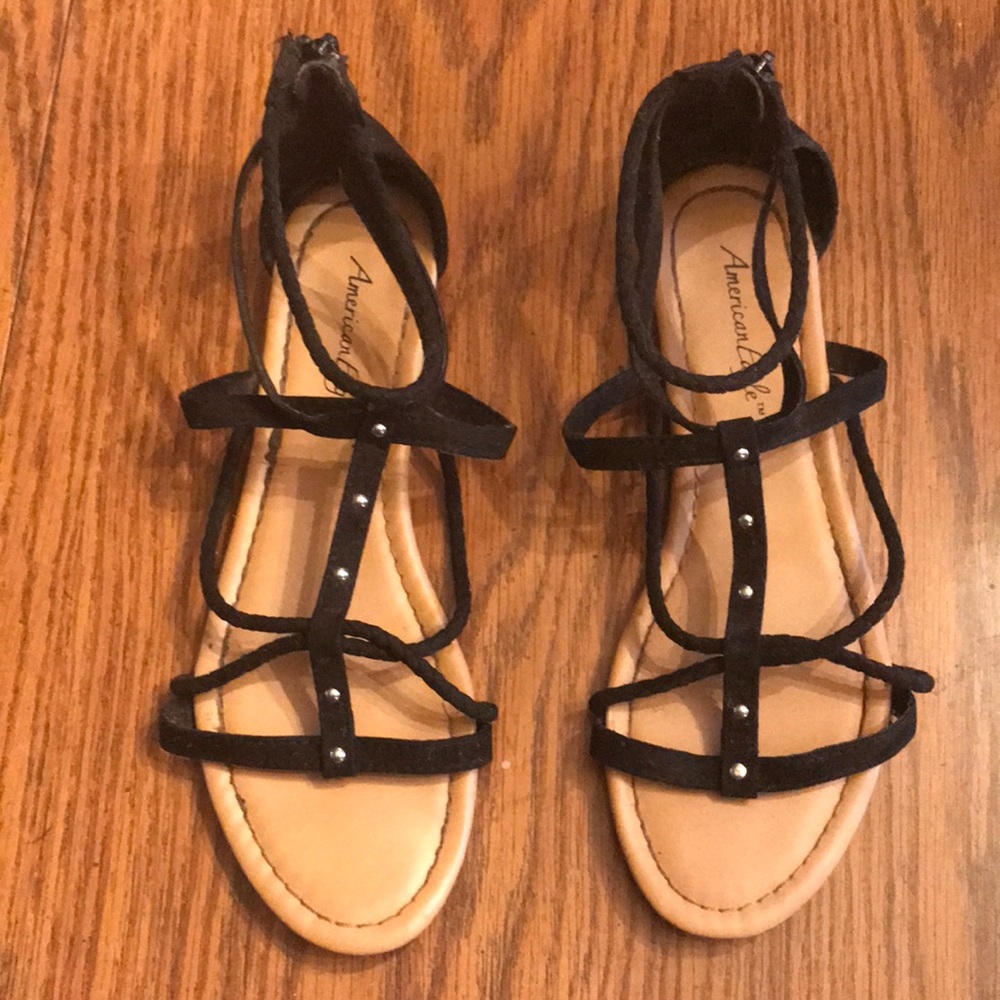 Women’s sandals 9.5